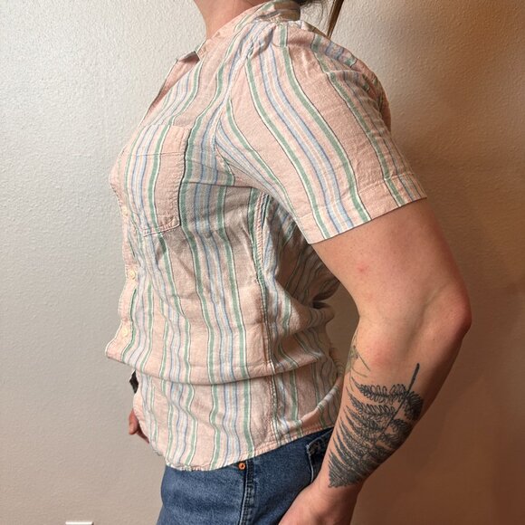 Levi’s Collard Stripped Button Down Pink Pastel Short Sleeve Size Small - Picture 2 of 5